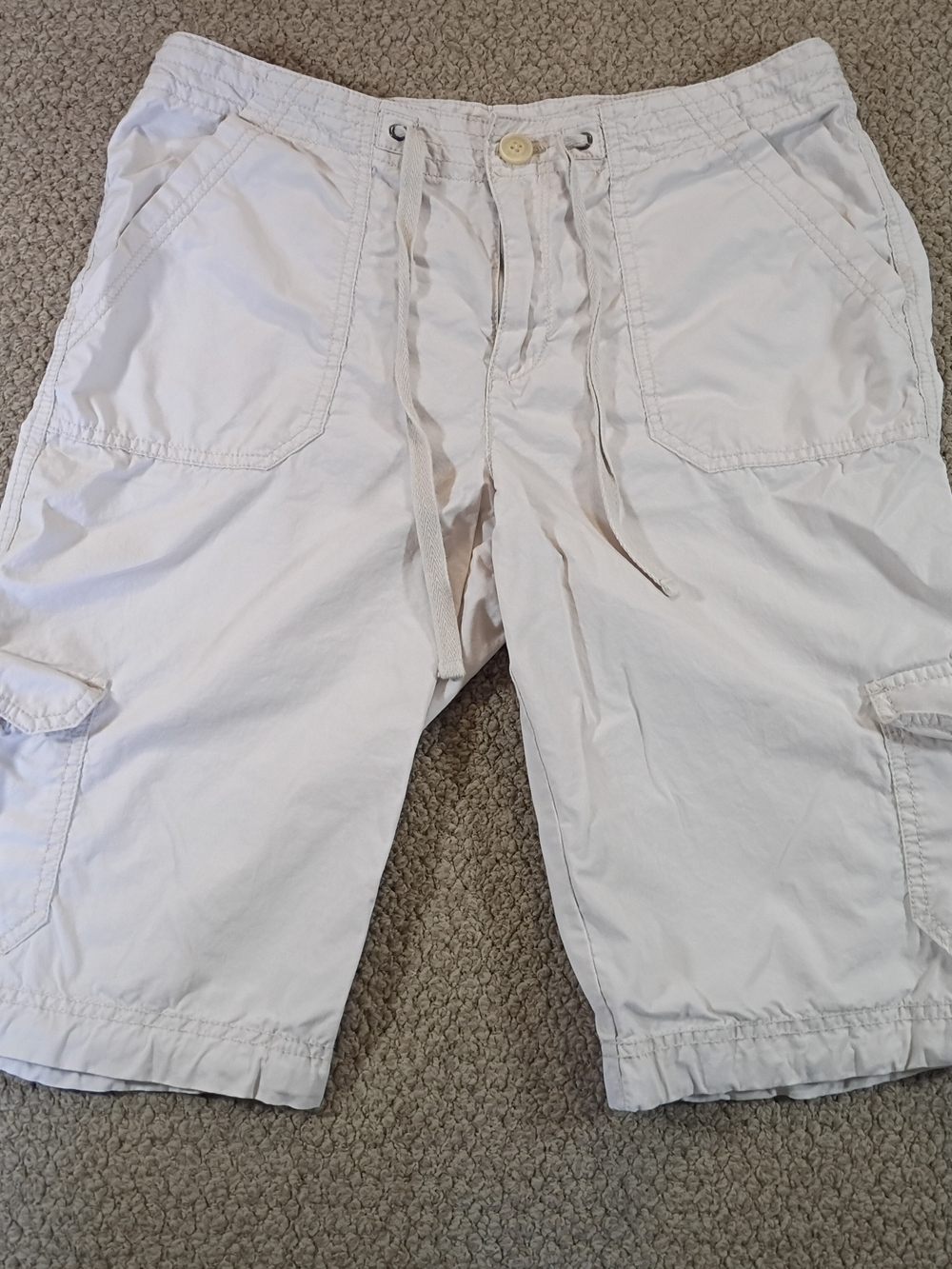 Izod White Cargo Drawstring Shorts 8